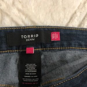 Torrid 16s straight/skinny leg jeans
